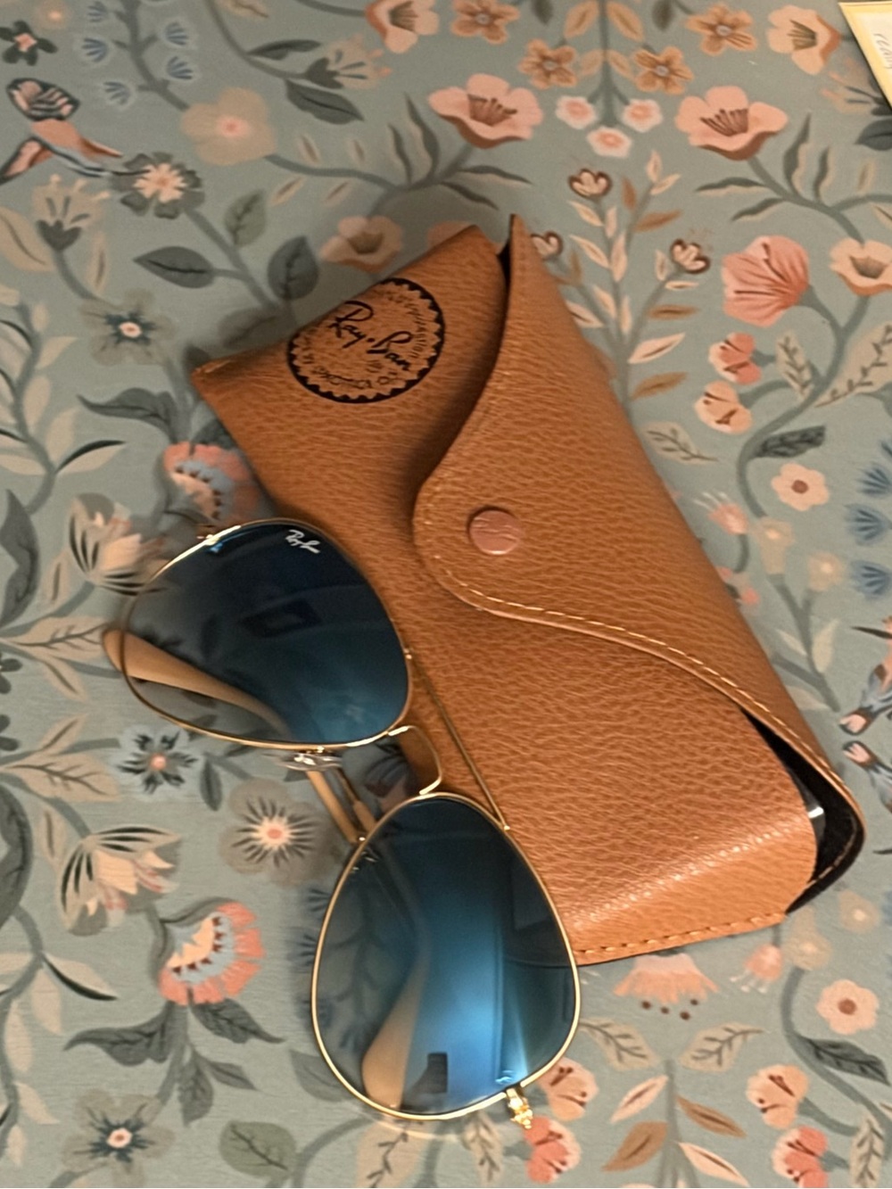 Ray-Ban Unisex Aviator 55m Sunglasses with Blue/Gold Gradient Frame - Picture 5 of 5
